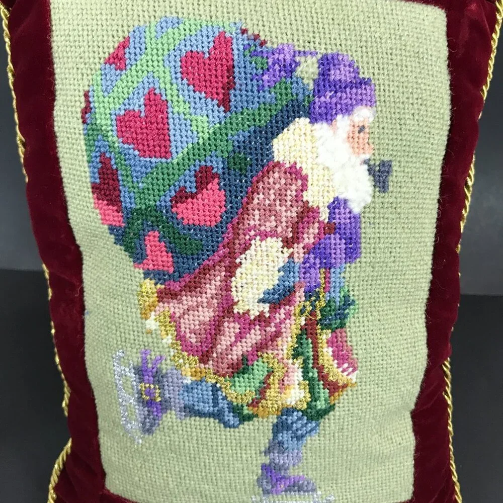 Needlepoint Santa on ice-skates 12